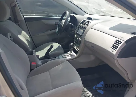 2013 Toyota Corolla Le z USA, uszkodzony, nr VIN 2T1BU4EE2DC961977